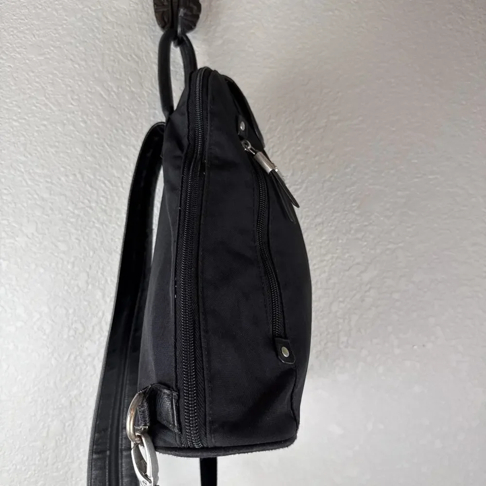 Baggallini metro backpack